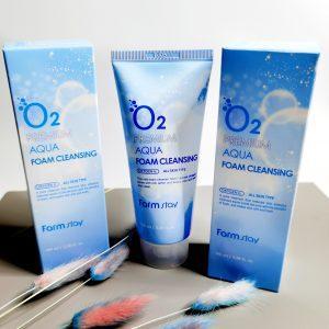 Wygładzająca pianka tlenowa do mycia twarzy FarmStay O2 Premium Aqua Foam Cleansing 1