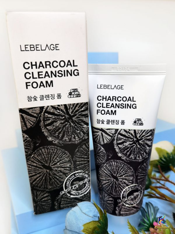 Lebelage Charcoal Cleansing Foam new 1